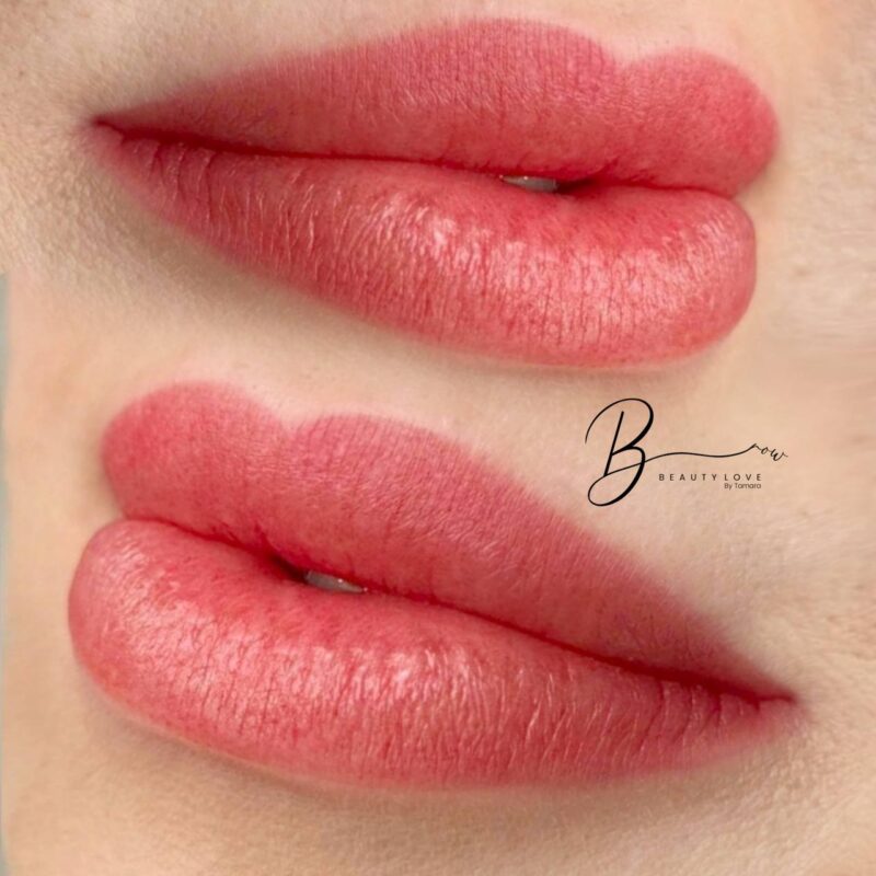 Lips makeup